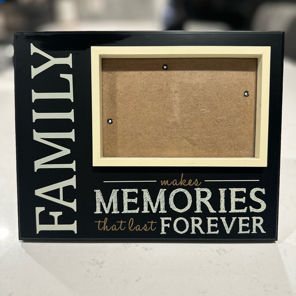 Black and Cream Family Photo Frame